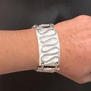 Sarah Coventry 80’s bracelet